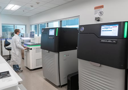  Genomic Medicine Center laboratory technologist starting a NovaSeq Sequencing Run.