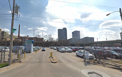 A photo of the entrance to the Children's Mercy Adele Hall offsite parking lot at 20th and Locust Street in Kansas City, Missouri