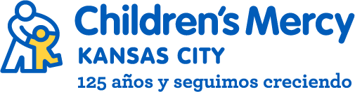 Children's Mercy Kansas City logo. Includes adult with dancing child icon and the words, "125 años y creciendo."
