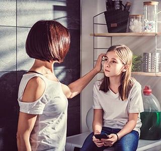 mom talking with daughter